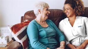 ASISTED, primera entidad social en crear una academia para formar a sus asistentes de atención domiciliaria.
