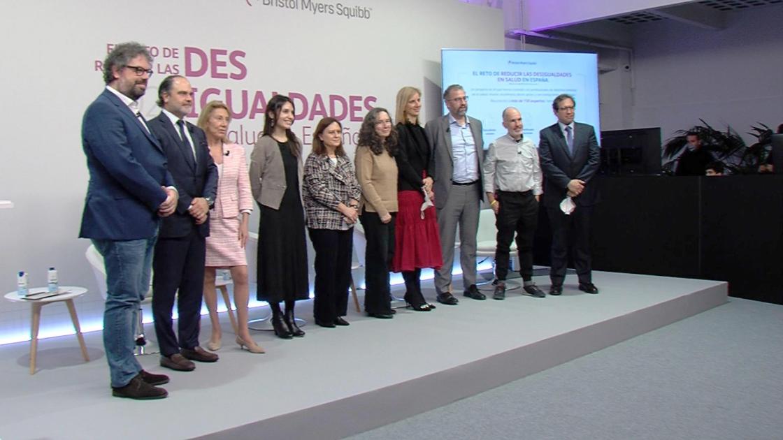 Presentación del libro blanco “El reto de reducir las desigualdades en salud en España”, elaborado por Bristol Myers Squibb. EFE