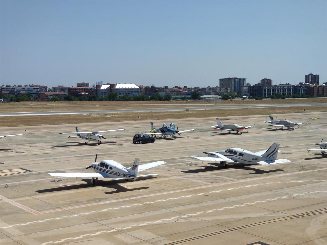 Aena frena la formación aeronáutica y el desarrollo de la aviación general, según el Real Aero Club de España