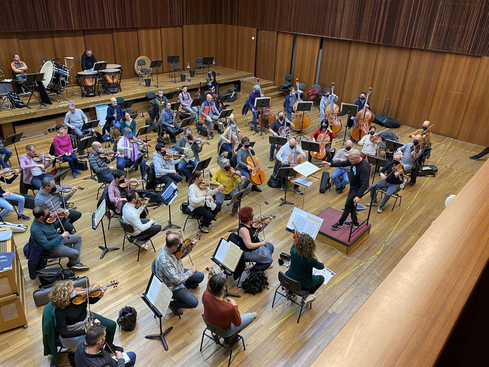 La Orquesta de València, en un ensayo, en una imagen facilitada a EFE.