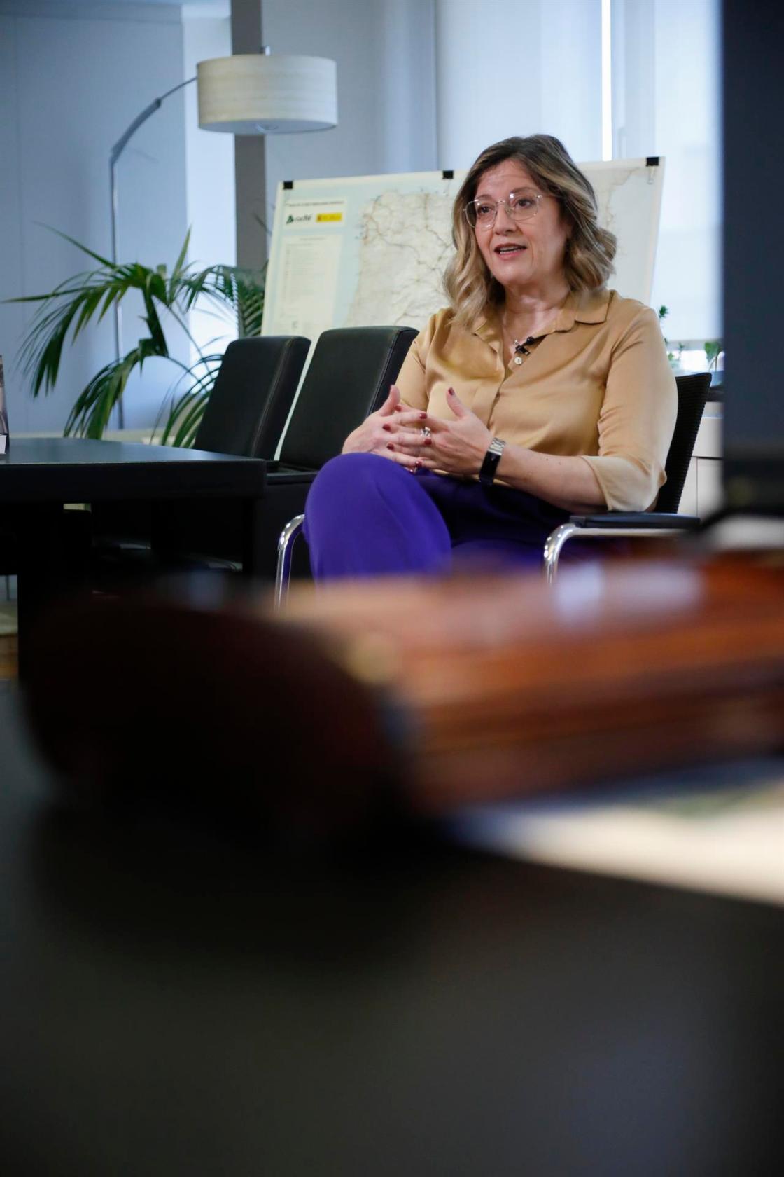 MADRID, May 12, 2022 (EFE) - ADIF President María Luisa Domínguez during an interview with Agencia EFE at her office in Madrid. EFE/David Fernández
