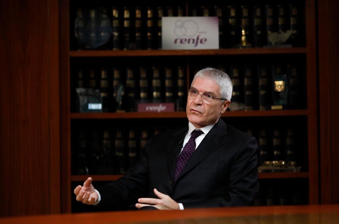 MADRID, 27 Abril 2022 (EFE). El presidente de RENFE, Isaías Taboas, es visto hoy, 27 de abril de 2022, durante una entrevista con Efe en la sede de RENFE en Madrid. EFE/David Fernández