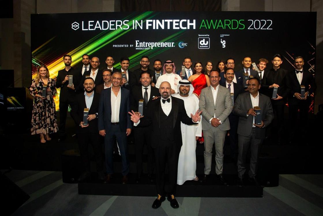 Mani Thawani, CEO de Mundo Crypto con el resto de premiadosAutor: Mundo Crypto