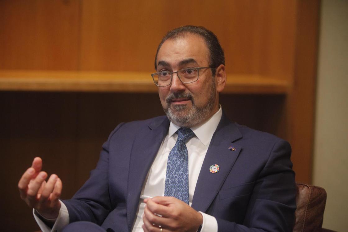 Sergio Díaz-Granados, presidente de la CAF, durante una entrevista con Efe en Nueva York (EE.UU). EFE/ Carlos Lemos