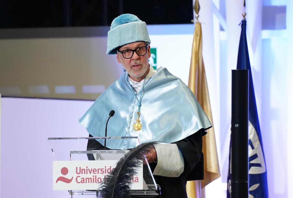 El doctor honoris causa, Paul LeBlanc en la ceremonia de investidura celebrada hoy en la Universidad Camilo José Cela de Madrid