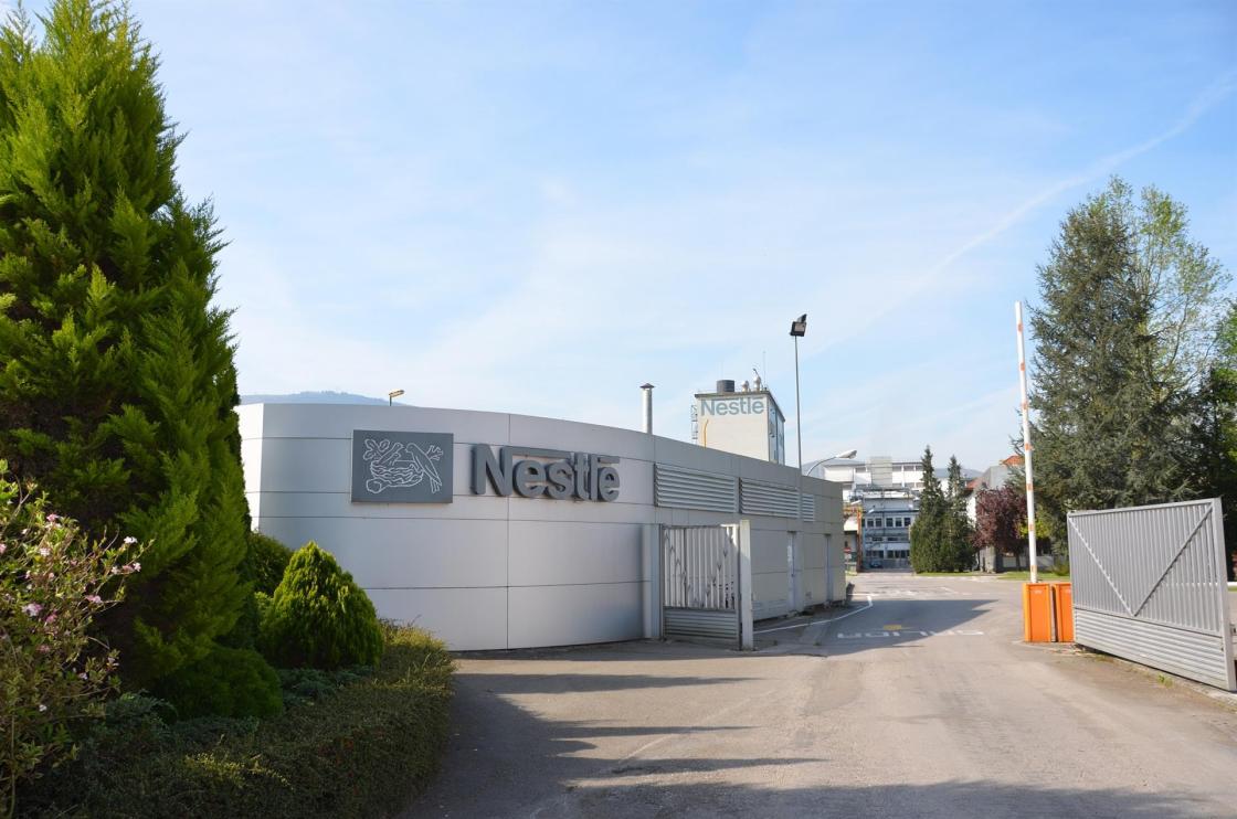 Imagen de la fábrica de chocolates de La Penilla de Cayón (Cantabria) de Nestlé España. EFE/IMAGEN CEDIDA/CRÉDITO OBLIGATORIO