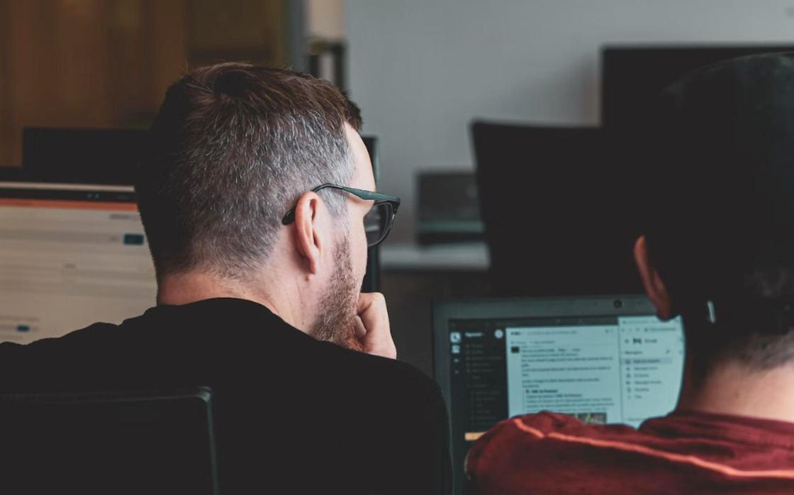 Axarnet lanza su Programa de Afiliados para particulares y pymes