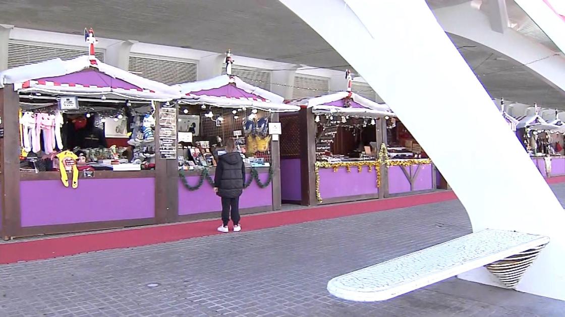 Imagen general del mercadillo navideño del CAC