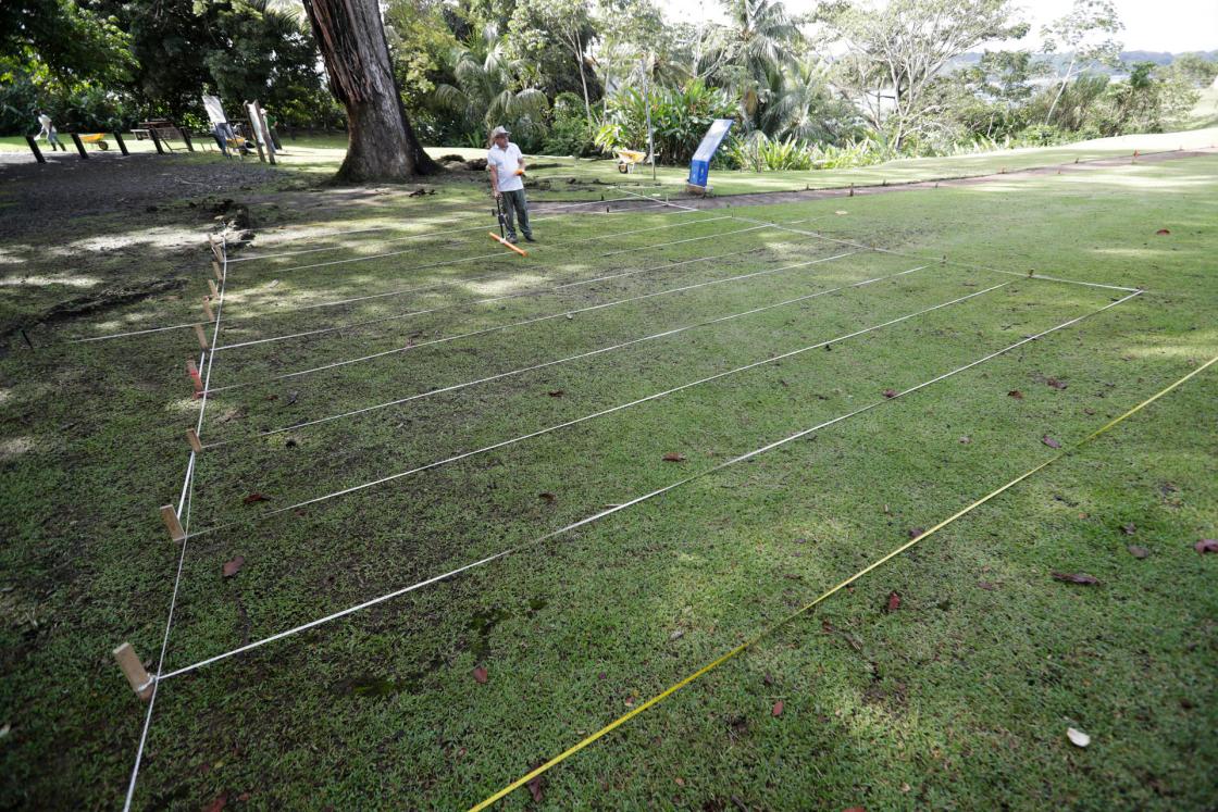 Panamanian researchers at Fort San Lorenzo, on December 14, 2022, in Colón (Panama). EFE/ Bienvenido Velasco 
