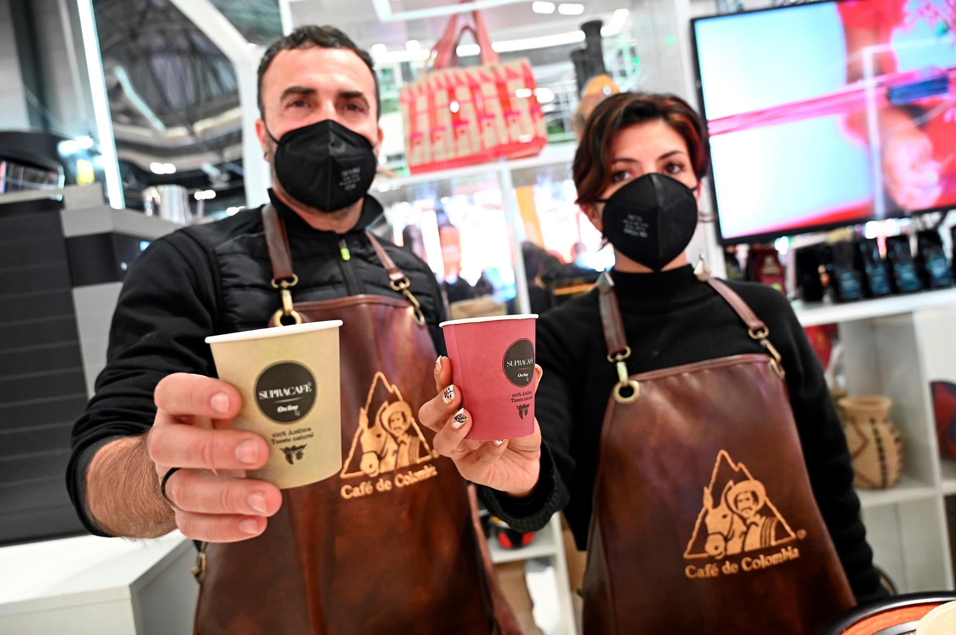 Foto de archivo del stand de Colombia en la Feria Internacional de Turismo (Fitur) de 2022..Colombia buscará más inversión extranjera en España durante la Feria Internacional de Turismo (Fitur) de Madrid, que se llevará a cabo entre el 18 y 22 de enero. EFE/ Fernando Villar