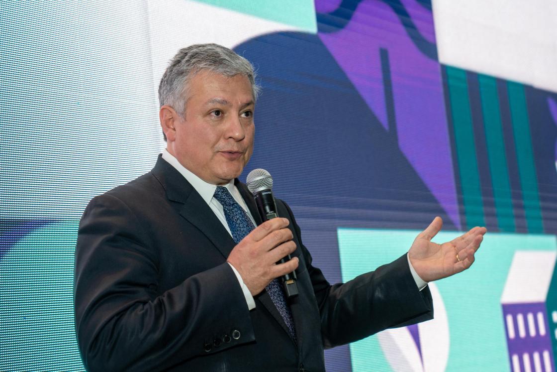 Sergio Campos, head of the IDB's Water and Sanitation division, participates in the "Be the Drop That Shapes the Wave" event on March 23, at the Skyroom at FIAF in New York (USA). EFE/Angel Colmenares 