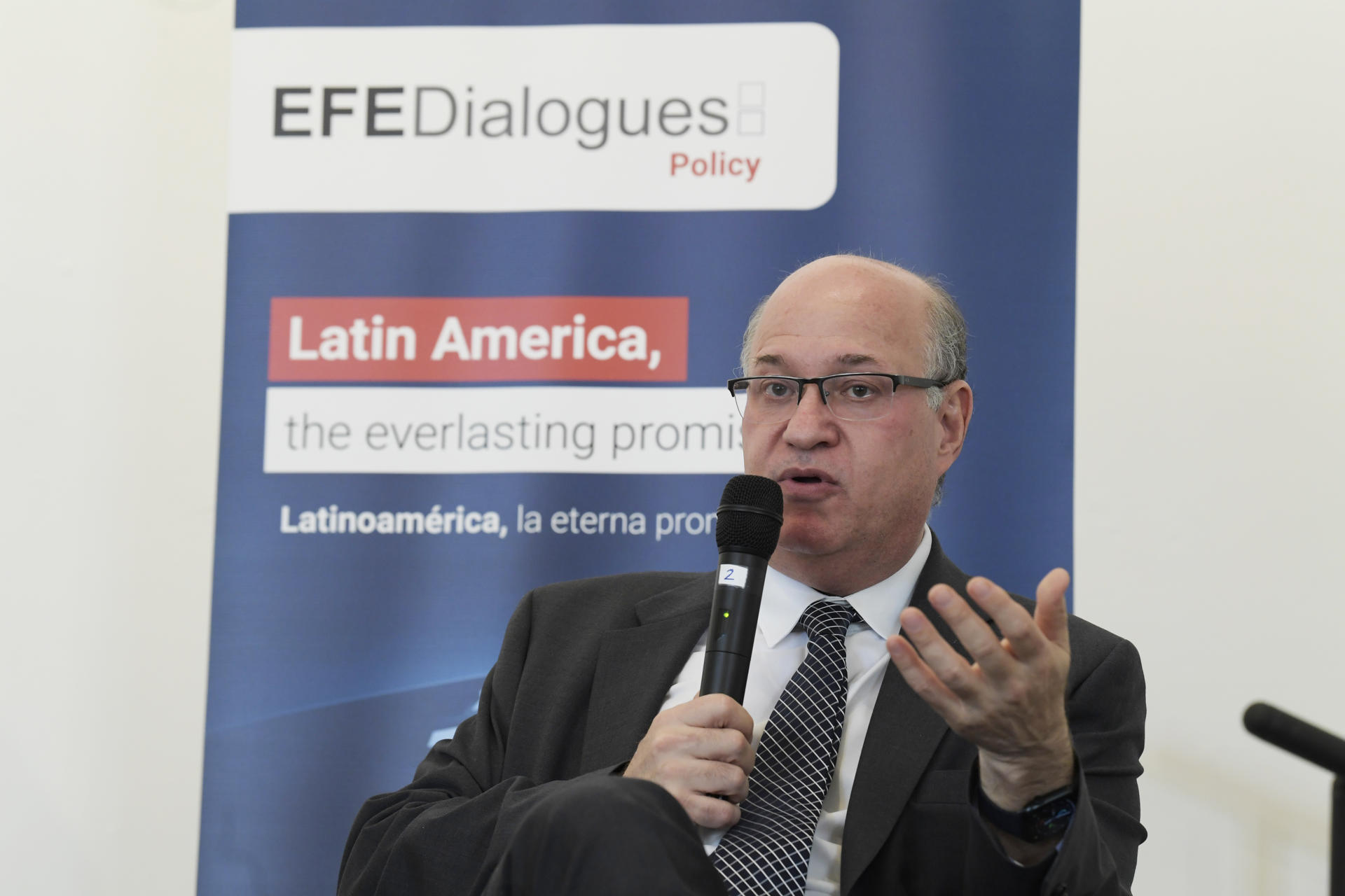 El presidente del Banco Interamericano de Desarrollo, Ilan Goldfajn, participa en el foro Diálogo EFE: Latinoamérica, la eterna promesa hoy, en Washington (EE.UU.). El primer EFE Dialogues, un foro organizado por la Agencia EFE, analiza este martes la situación política y económica en Latinoamérica y su relación actual con los Estados Unidos. EFE/ Lenin Nolly