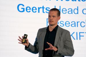 PALMA, 10/05/2023.- Wouter Geerts, Head of Research de Skift , durante su intervención en la conferencia CON-X 23 que se celebra en Palma. EFE/ Cati Cladera