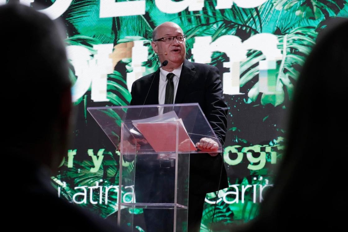 The president of the Inter-American Development Bank (IDB), Ilan Goldfajn, speaks during the IDB Lab Forum in Bogota, Colombia. EFE/Carlos Ortega 