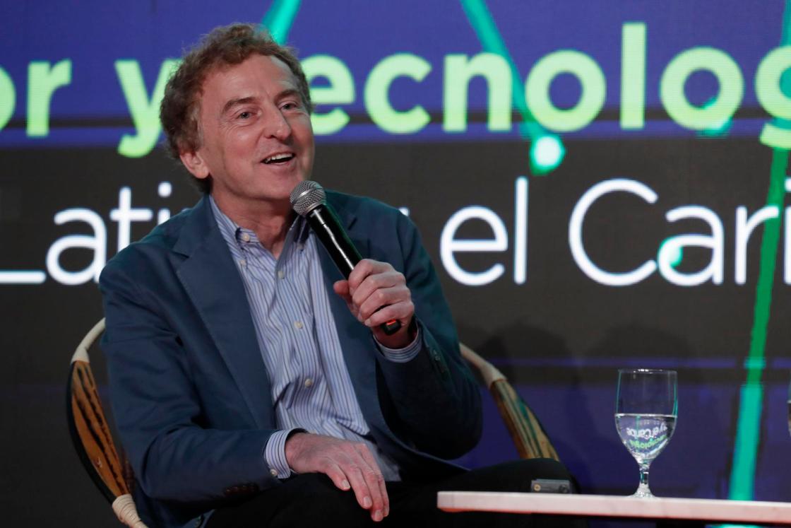 The founder of the venture capital firm SOSV, Sean O'Sullivan, speaks during a discussion at the IDB Lab Forum in Bogota, Colombia. EFE/Carlos Ortega 