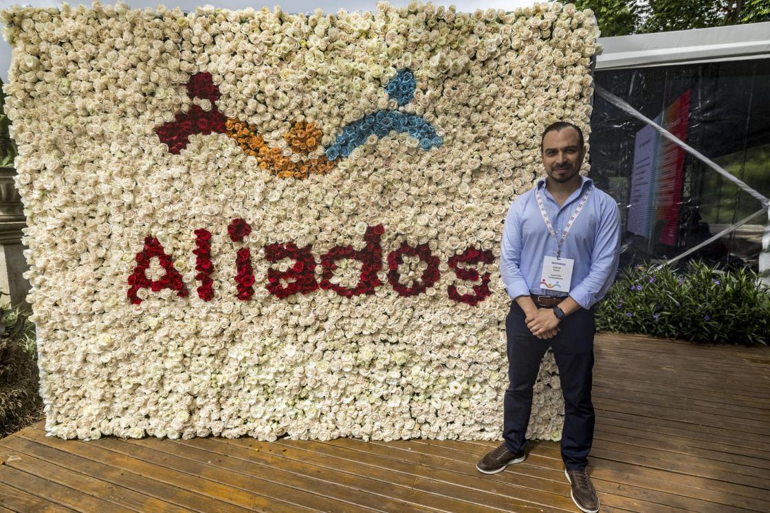 Carlos Franco, gerente general de Coca-Cola para Centroamérica, posa hoy durante el lanzamiento de la plataforma de acción colectiva Aliados, en Antigua (Guatemala). EFE/ Esteban Biba