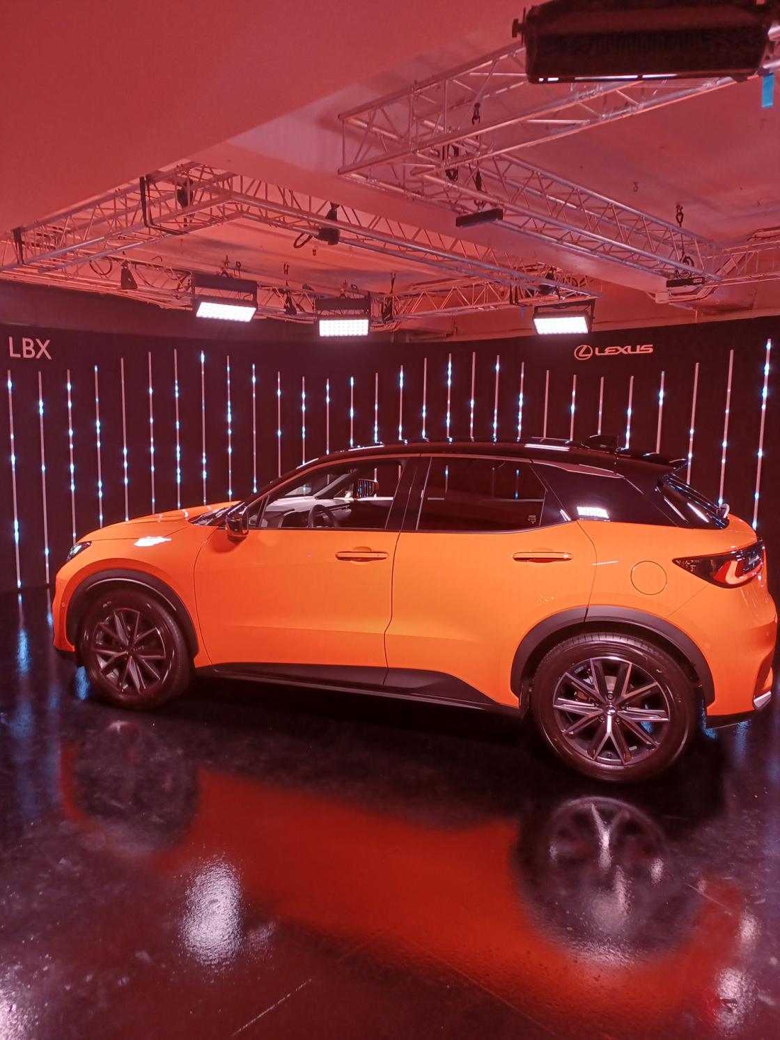 Lexus apuesta por ‘influencers’ para lograr 25 millones de visualizaciones del nuevo LBX.