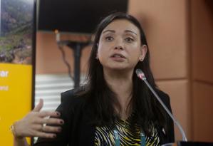 Gabriela Andrade, especialista líder de la División de Conectividad, Mercados y Finanzas del Banco Interamericano de Desarrollo (BID), fue registrada este miércoles, 6 de septiembre, durante un panel en la última jornada de la Cumbre Finanzas en Común (FiCS), en Cartagena (Colombia). EFE/Ricardo Maldonado