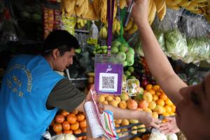 Fotografía de un código QR para realizar un pago. EFE/ Paolo Aguilar
