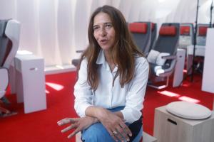 Gemma Juncá, directora de Marketing y Marca de Iberia, habla durante una entrevista con EFE en Bogotá (Colombia). EFE/ Carlos Ortega