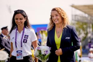 Imagen de archivo de la secretaria general de la FEI, Sabrina Ibáñez durante la ceremonia inaugural de los campeonatos europeos de Milán 2023. EFE/FEI/Liz Gregg/IMAGEN CEDIDA/CRÉDITO OBLIGATORIO