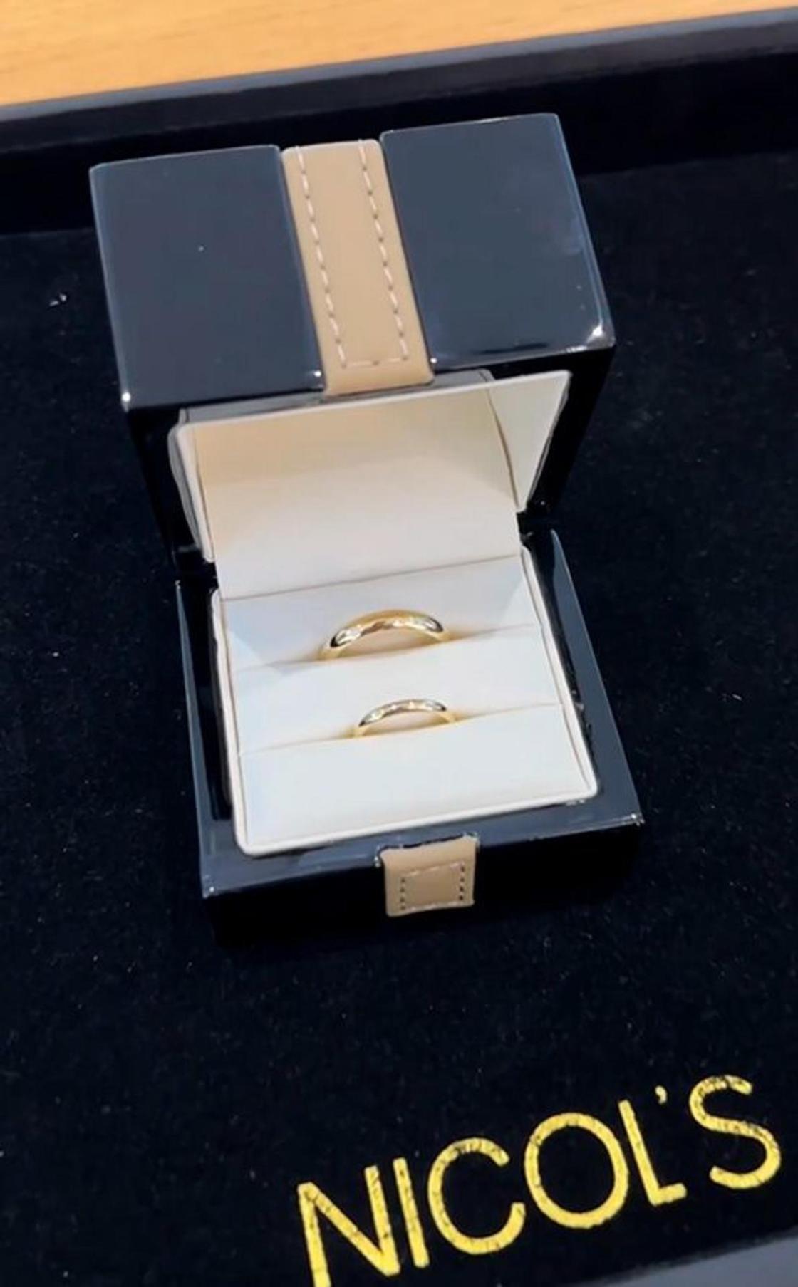 Pie de foto: Alianzas de boda nicolsAutor: Nicols