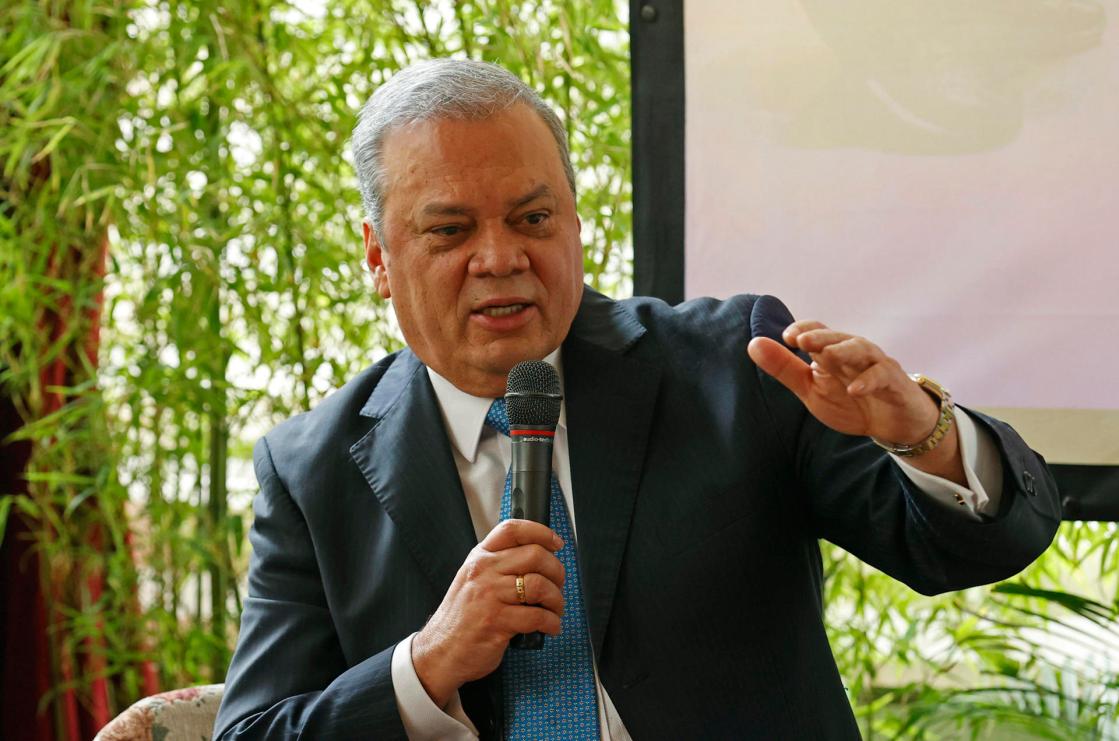 El presidente de la Cámara de Comercio de Bogotá, Ovidio Claros, participa hoy en la presentación de la feria ARTBO en Bogotá (Colombia). EFE/Mauricio Dueñas Castañeda
