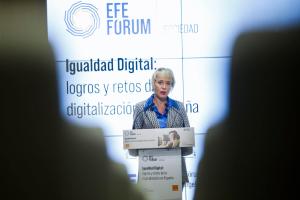 MADRID, 29/11/2023.- La secretaria de Estado de Digitalización e Inteligencia Artificial, Carme Artigas, interviene este miércoles durante el evento EFE Forum "Igualdad Digital: logros y retos de la digitalización en España", en Madrid. EFE/ David Fernández