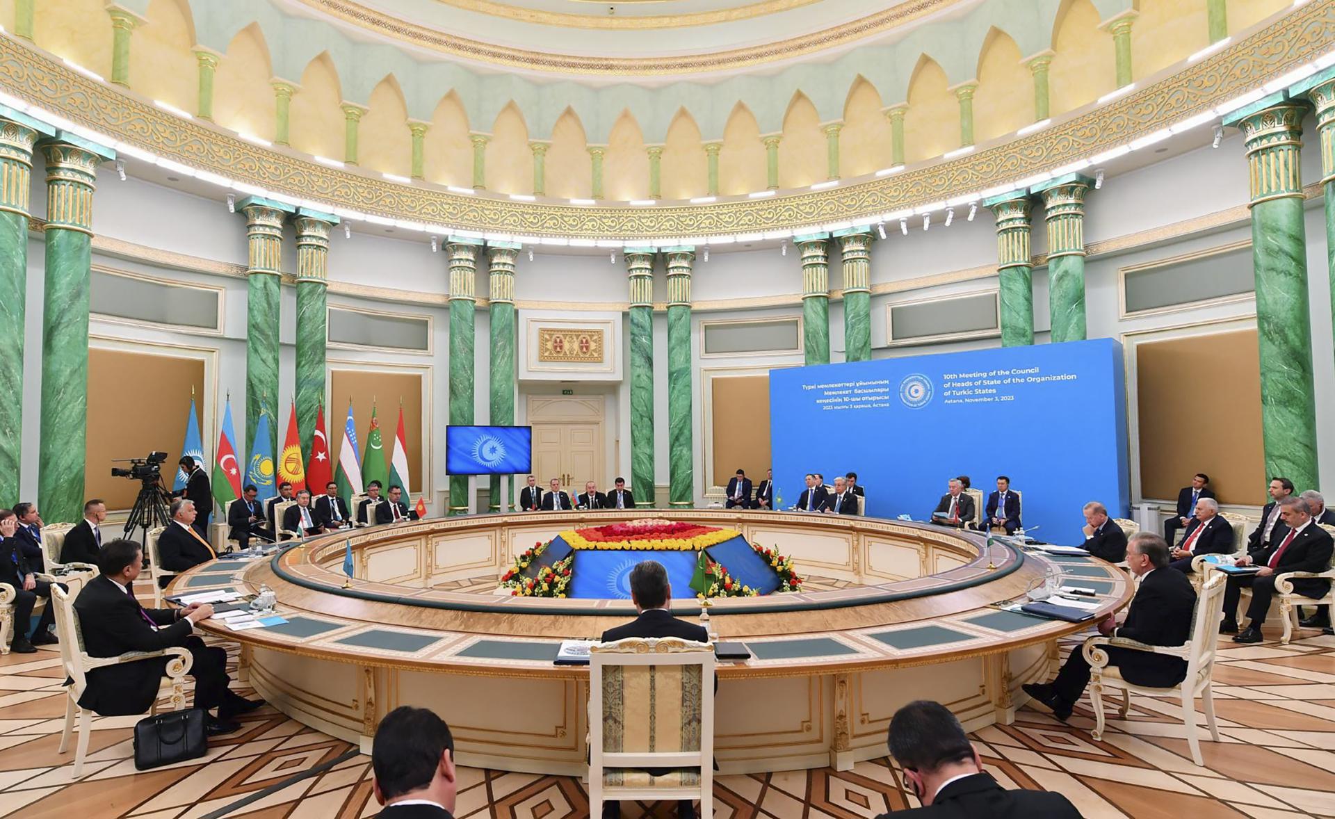 Astana (Kazakhstan), 03/11/2023.- A handout photo made available by Azerbaijan's presidential press service shows leaders attending the 10th Meeting of the Council of Heads of State of the Organization of Turkic States in Astana, Kazakhstan, 03 November 2023. EFE/EPA/AZERBAIJAN PRESIDENTIAL PRESS SERVICE HANDOUT EDITORIAL USE ONLY/NO SALES