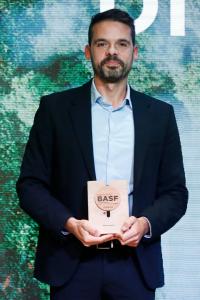 MADRID, 08/11/2023.- Alberto Casillas, director de la revista "Retema", durante la ceremonia de entrega de la V Edición de los Premios de Economía Circular de BASF en España durante el año 2023 , este miércoles en Madrid.- EFE/ David Fernández