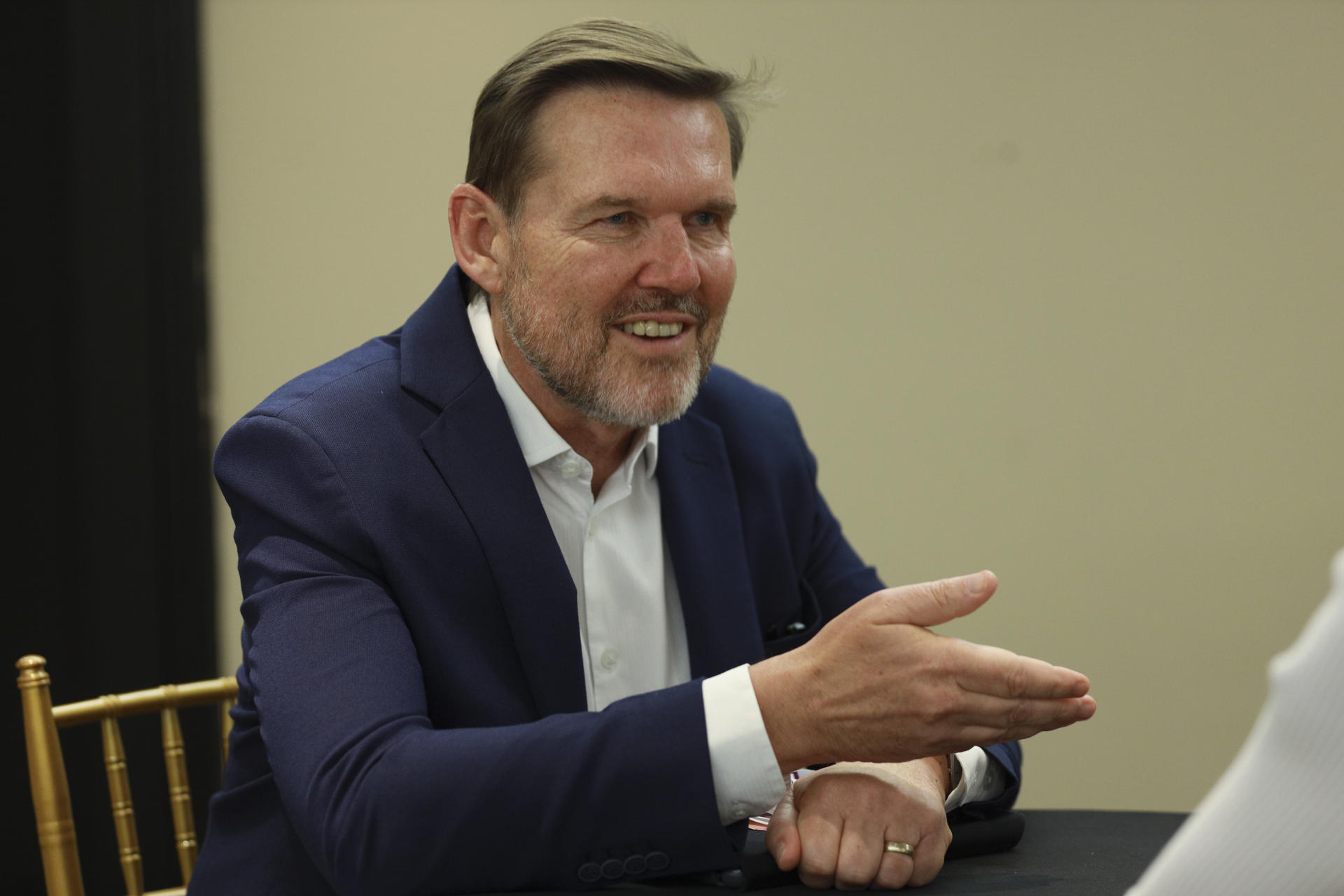 El presidente de Roche Pharma para América Latina, Rolf Hoenger, habla con EFE durante el Roche Press Day,en Ciudad de Panamá (Panamá). EFE/ Gerardo Pesantez