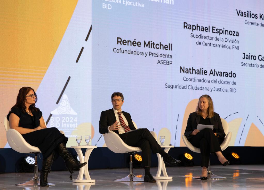 Raphael Espinoza (c), deputy head of the Central America Division of the IMF's Western Hemisphere Department, speaks in the seminar 'Guaranteing Citizen Security: Strategies for Safer Societies', within the framework of the 64th edition of the Annual Meeting of the Assembly of Governors of the Inter-American Development Bank (IDB), in Punta Cana, Dominican Republic, 7 March 2024. The Annual Meeting of the IDB Board of Governors is held in Punta Cana, with the objective of strengthening the entity's relationship with the different civil sectors and thus advancing the economic development and democratization of the region. EFE/ Orlando Barria