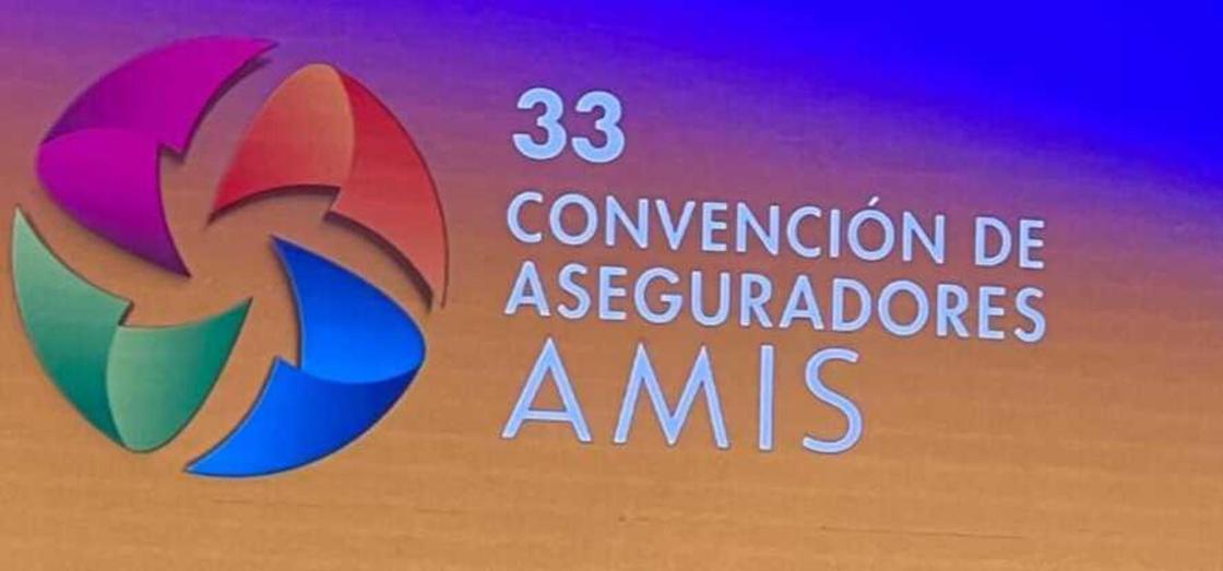 La economía mexicana ha mantenido un sólido desempeño, apoyado por los seguros que interviene en momentos clave, como el huracán Otis, dijo Ramírez de la O.SOLO USO EDITORIAL /EFE