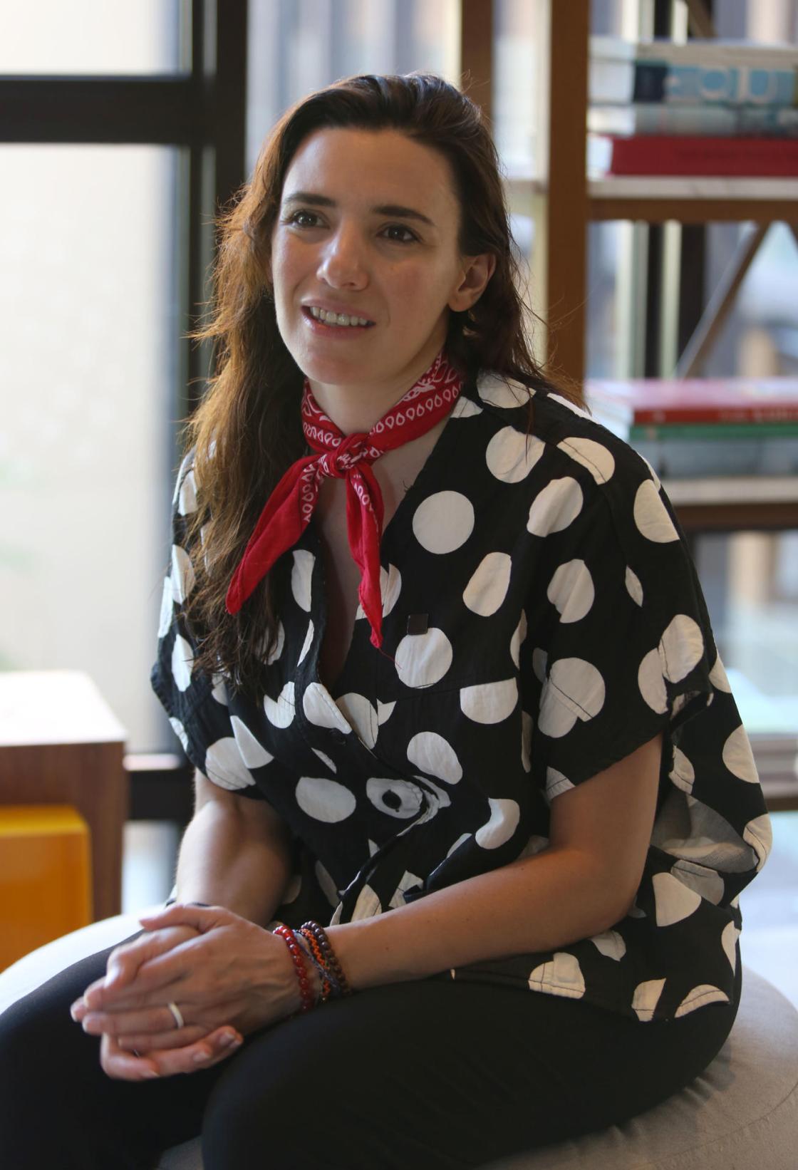 La cineasta mexicana Lila Avilés habla durante una entrevista con EFE el 19 de abril de 2024, en Playa del Carmen, en Quintana Roo (México). EFE/ Alonso Cupul 