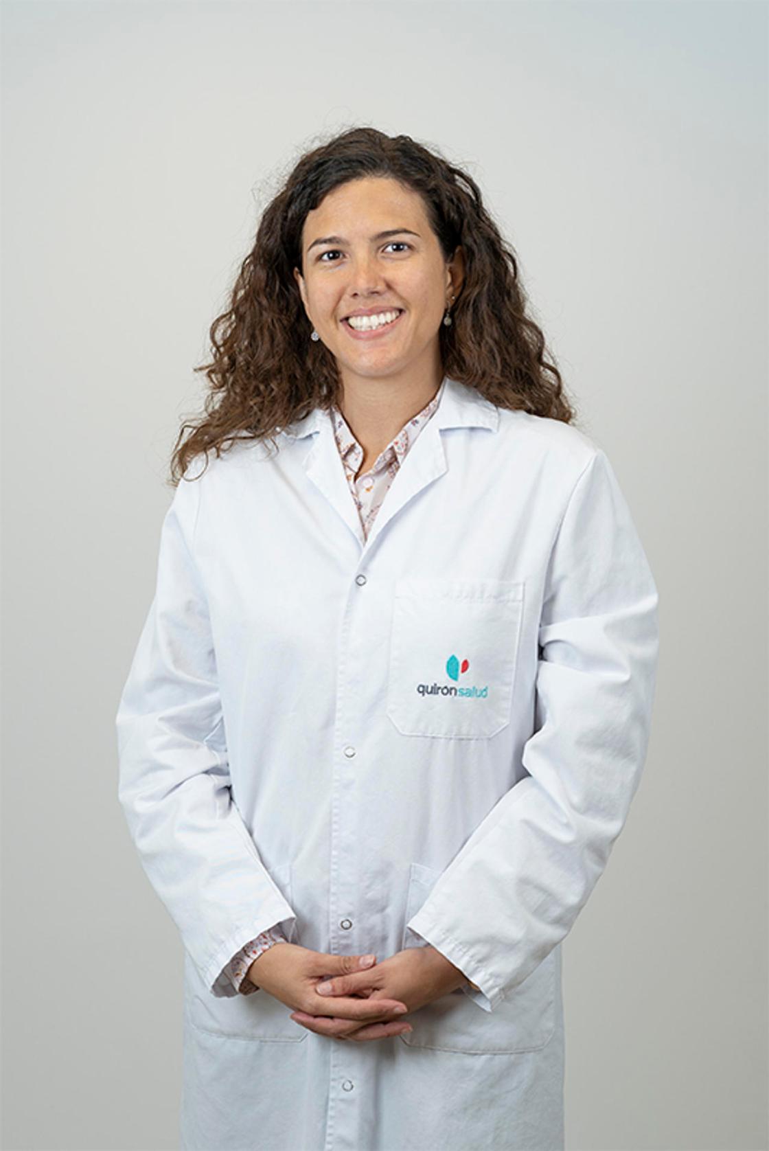 La Doctora Irene López, Otorrino del Hospital Quirónsalud Valencia.