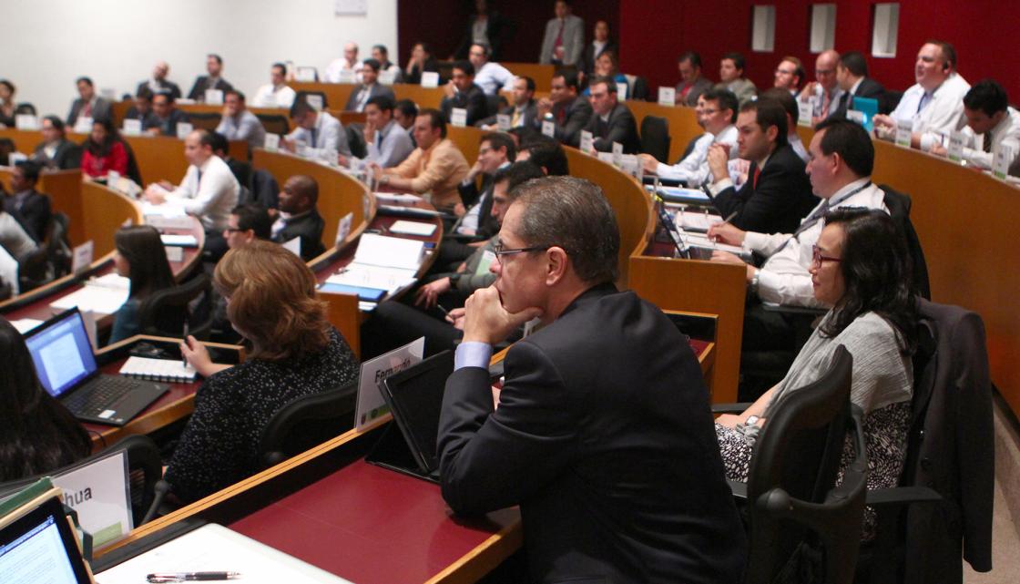 El 76% de los empresarios encuestados esperan crecer sus ventas en 2024, en contraste con 89% en 2023. SOLO USO EDITORIAL/ EFE