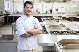  Andrés Esgueva una de las mayores promesas de la cocina en el panorama nacional.EFE/Nacho Gallego