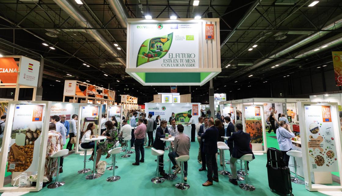 Imagen de estands de la feria Organic Food Iberia, en Madrid. EFE/CEDIDA POR ORGANIC FOOD IBERIA/Aidan Synnott