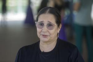 La directora artística de la compañía, Graciela Guillén, habla durante una entrevista en Ciudad de Panamá (Panamá). EFE/ Carlos Lemos