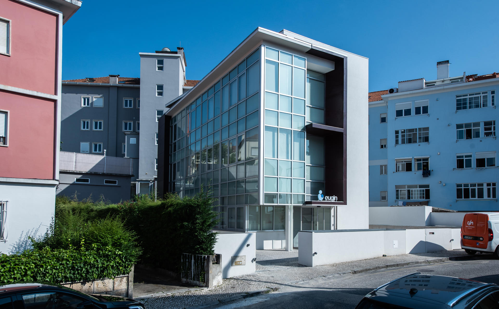 En la foto fachada de la Clinica/ Uso editorial del contenido