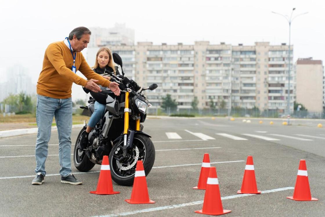 El carnet de moto A2 aumenta su popularidad: así puedes prepararte para el examen