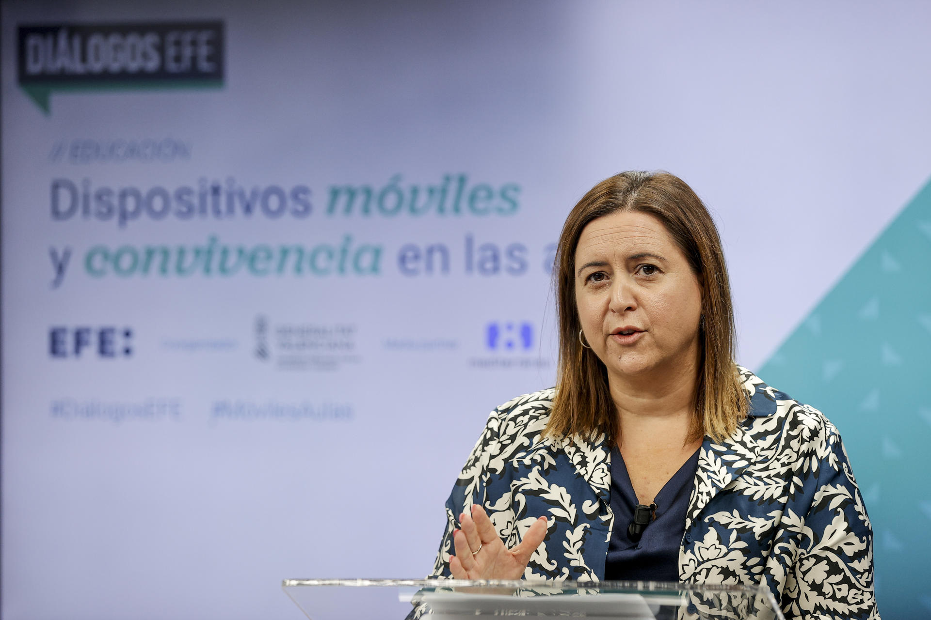 La directora general de Innovación e Inclusión Educativa, Charo Escrig,  durante el foro Diálogos EFE: "Dispositivos móviles y convivencia en las aulas", organizado por Agencia EFE junto con la Conselleria d'Educació y 8  Mediterráneo. EFE/Manuel Bruque