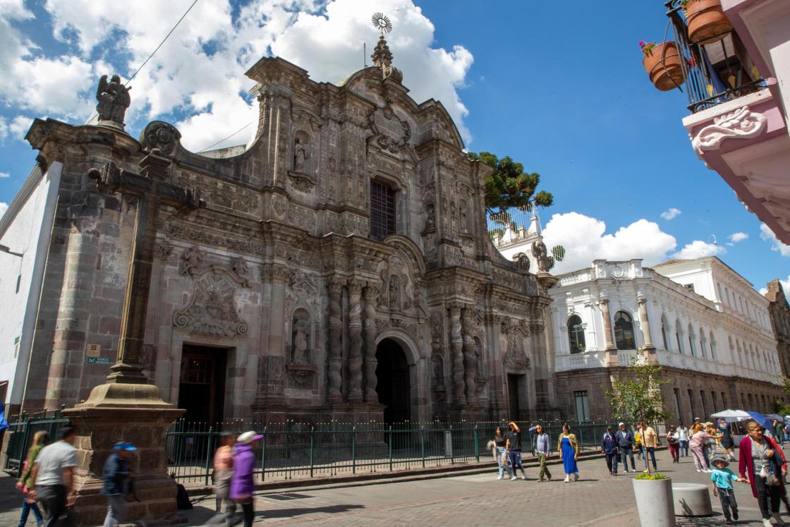 Fotografía de la iglesia de La Compañía en Quito (Ecuador). EFE/ José Jácome