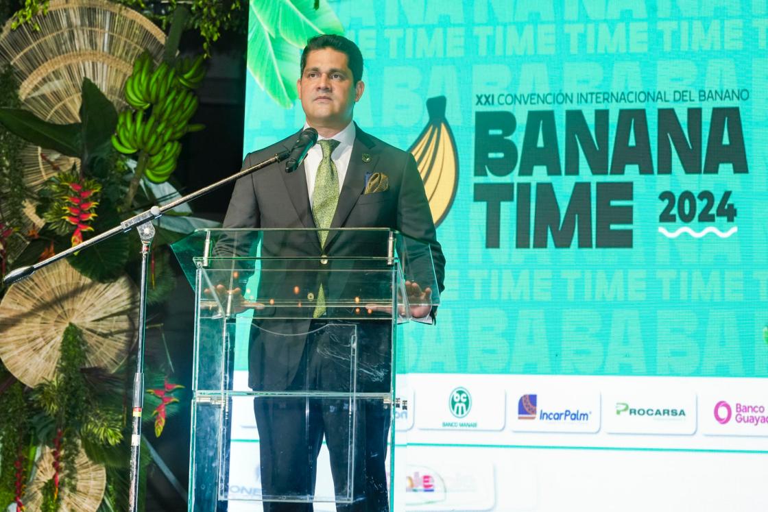 Photo provided by the Ecuadorian Association of Banana Exporters (AEBE) showing its board president, Jorge Encalada, speaking during the inauguration of the "Banana Time" convention in Guayaquil (Ecuador). EFE/AEBE 