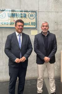 GINEBRA, 01/10/2024.- El presidente del Gobierno de Canarias, Fernando Clavijo (d), tras la reunión mantenida con el director de la Oficina para Europa de la Agencia de Naciones Unidas para los Refugiados (ACNUR), este martes en Ginebra. EFE/ Isabel Saco