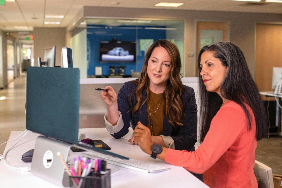 Las mujeres suelen demostrar mejores aptitudes que los hombres como administradoras de las ﬁnanzas.SOLO USO EDITORIAL /EFE 