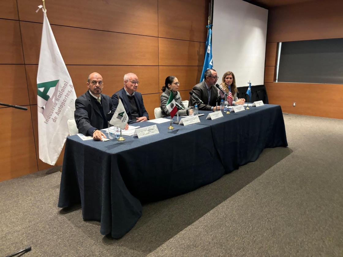 PADF e INA presentan avances en reforma laboral y el T-MEC en el sector automotriz en méxico. SOLO USO EDITORIAL / EFE 