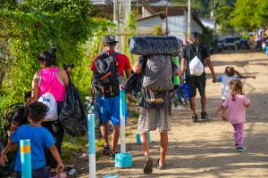 Fotografía cedida por la Red de Desarrollo Sostenible Honduras que muestra migrantes centroamericanos. EFE/Red de Desarrollo Sostenible Honduras /SOLO USO EDITORIAL NO VENTAS /SOLO DISPONIBLE PARA ILUSTRAR LA NOTICIA QUE ACOMPAÑA (CRÉDITO OBLIGATORIO)