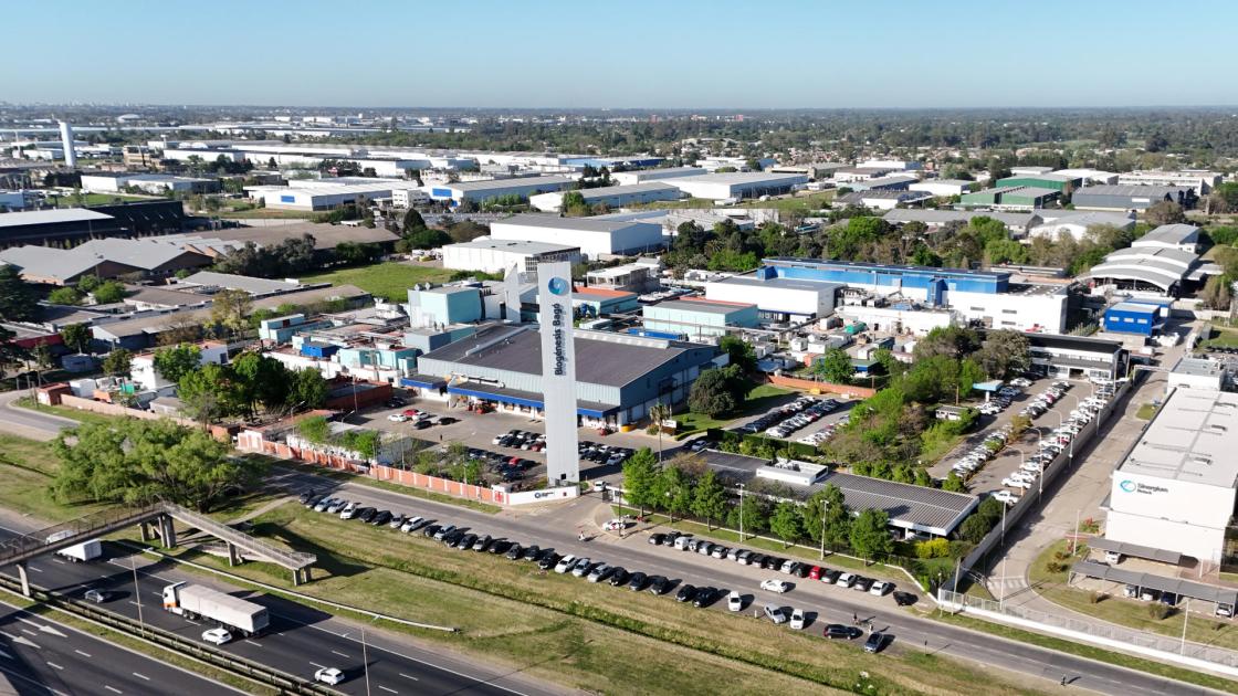 Fotografía sin fecha específica de toma cedida por Biogénesis Bagó, que muestra una planta de la empresa Biogénesis Bagó en la localidad de Garín, en la provincia de Buenos Aires (Argentina). EFE/Biogénesis Bagó /SOLO USO EDITORIAL NO VENTAS /SOLO DISPONIBLE PARA ILUSTRAR LA NOTICIA QUE ACOMPAÑA /CRÉDITO OBLIGATORIO