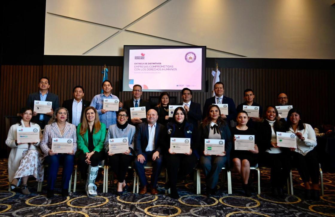 Empresas de Querétaro reciben Distintivo: Empresas comprometidas con los Derechos Humanos. SOLO USO EDITORIAL / EFE